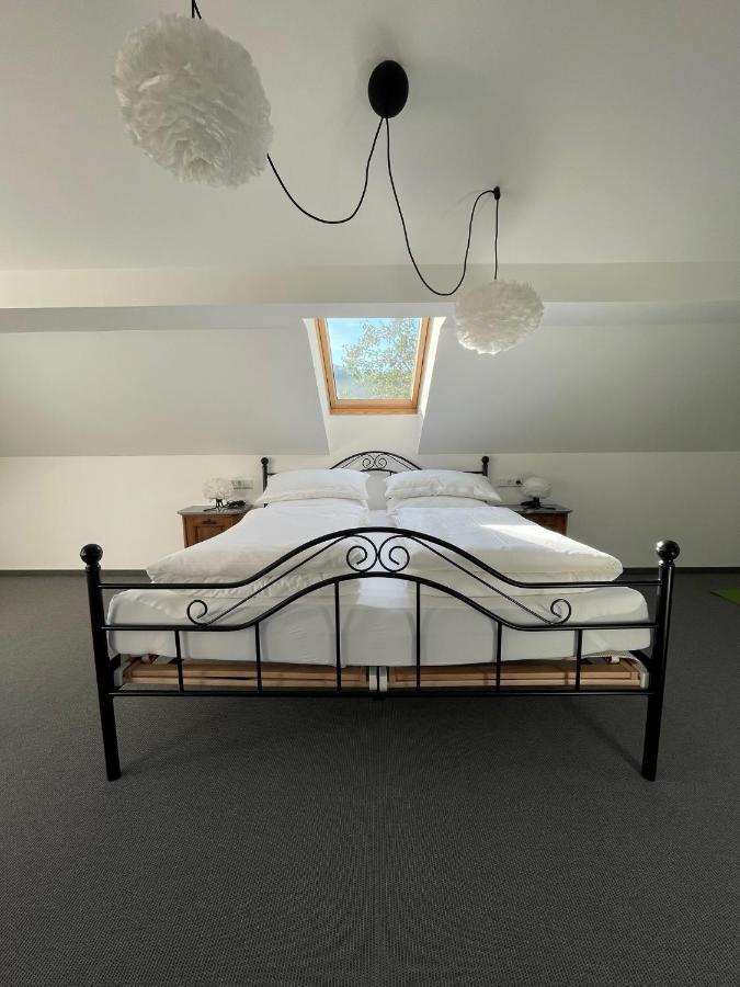 Stilvolle Wohnung Fuer 2-3 Personen - Mit Riesiger Dachterrasse Haigerloch Dış mekan fotoğraf